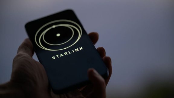SpaceX مجوز پرتاب 15 هزار ماهواره نسل جدید برای استارلینک موبایل را دریافت کرد
